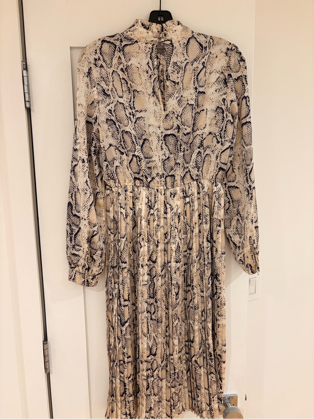 Beige Snake-Print Pleated Midi Dress with Long Sleeves small